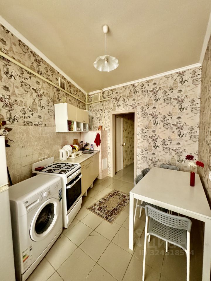 Продажа 2-комн квартиры на вторичном рынке Вознесенский проспект, 47