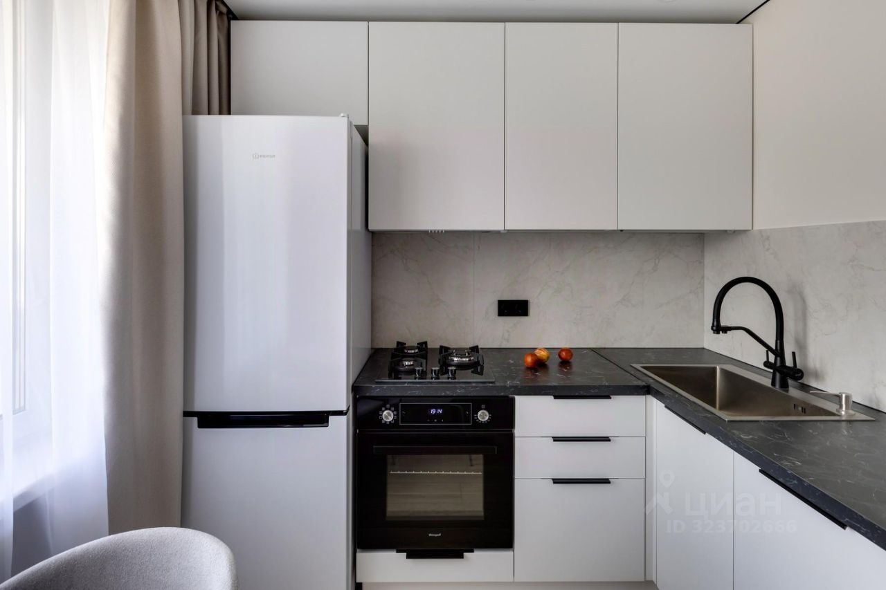 Продажа 2-комн квартиры на вторичном рынке Мичуринский проспект, 48