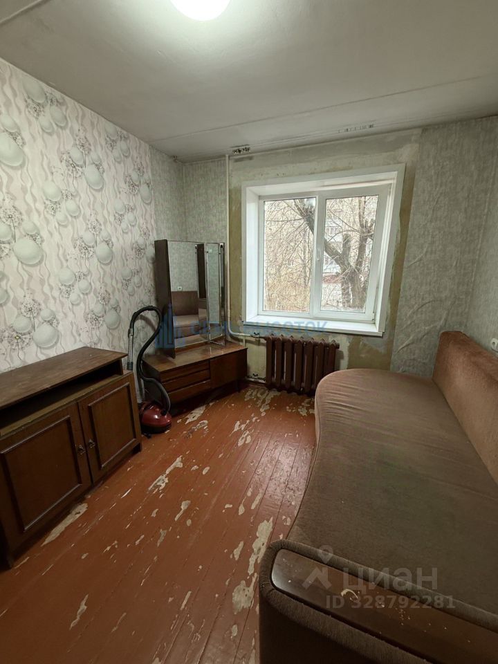 Продажа 3-комн квартиры на вторичном рынке Подольск, Комсомольская улица, 86