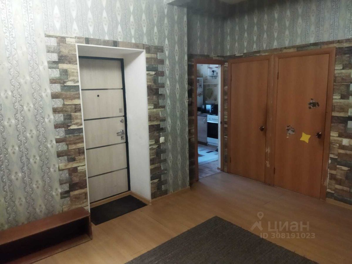 Продажа 3-комн квартиры на вторичном рынке Онежская улица, 9/4кБ