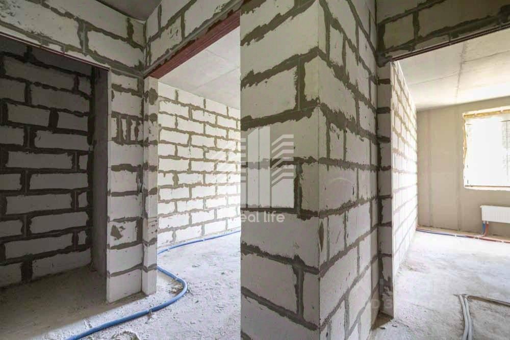 Продажа 1-комн квартиры на вторичном рынке д. Гальчино, бульвар 60-летия СССР, 19