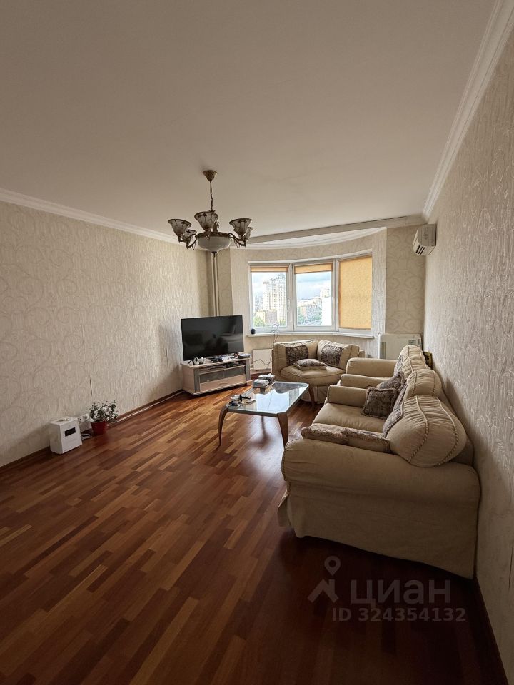 Продажа 3-комн квартиры на вторичном рынке Можайское шоссе, 45К1