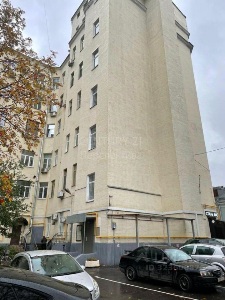 Продажа 1-комн квартиры на вторичном рынке улица Большая Ордынка, 68