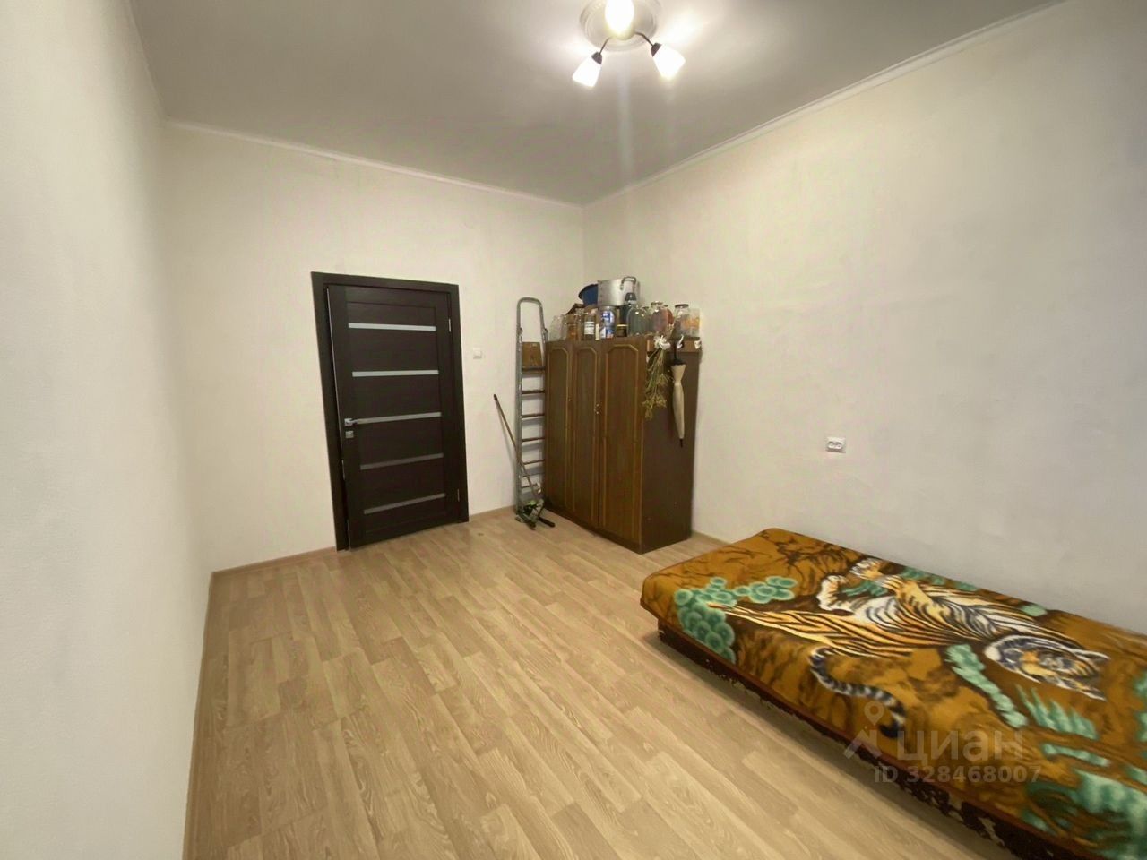 Продажа 3-комн квартиры на вторичном рынке Ивановская улица, 36