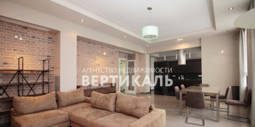 3-комн квартира улица Серафимовича,  д. 2/20