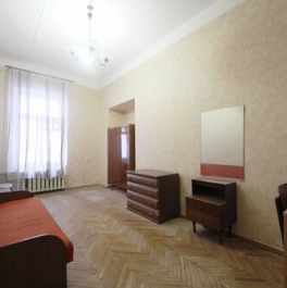 Продажа 2-комн квартиры на вторичном рынке улица Рубинштейна