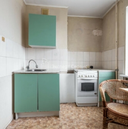 Продажа 1-комн квартиры на вторичном рынке ул Нарвская,  д. 2