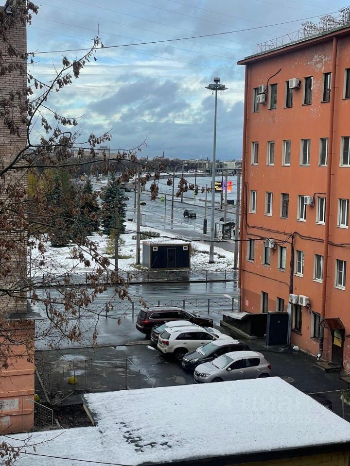 Продажа 2-комн квартиры на вторичном рынке проспект Обуховской обороны, 209