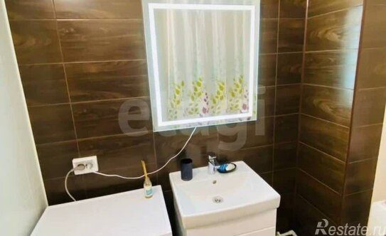 Продажа 1-комн квартиры на вторичном рынке Октябрьская наб,  д. 34 к5