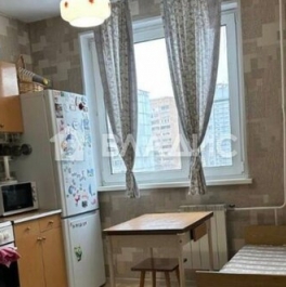 Продажа 2-комн квартиры на вторичном рынке Баковка, бульвар Маршала Крылова,  д. 4