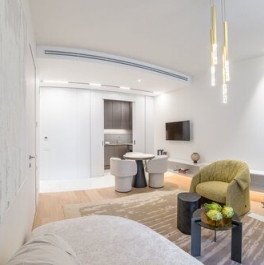 Продажа 2-комн квартиры на вторичном рынке улица Янковского,  д. 1 к2