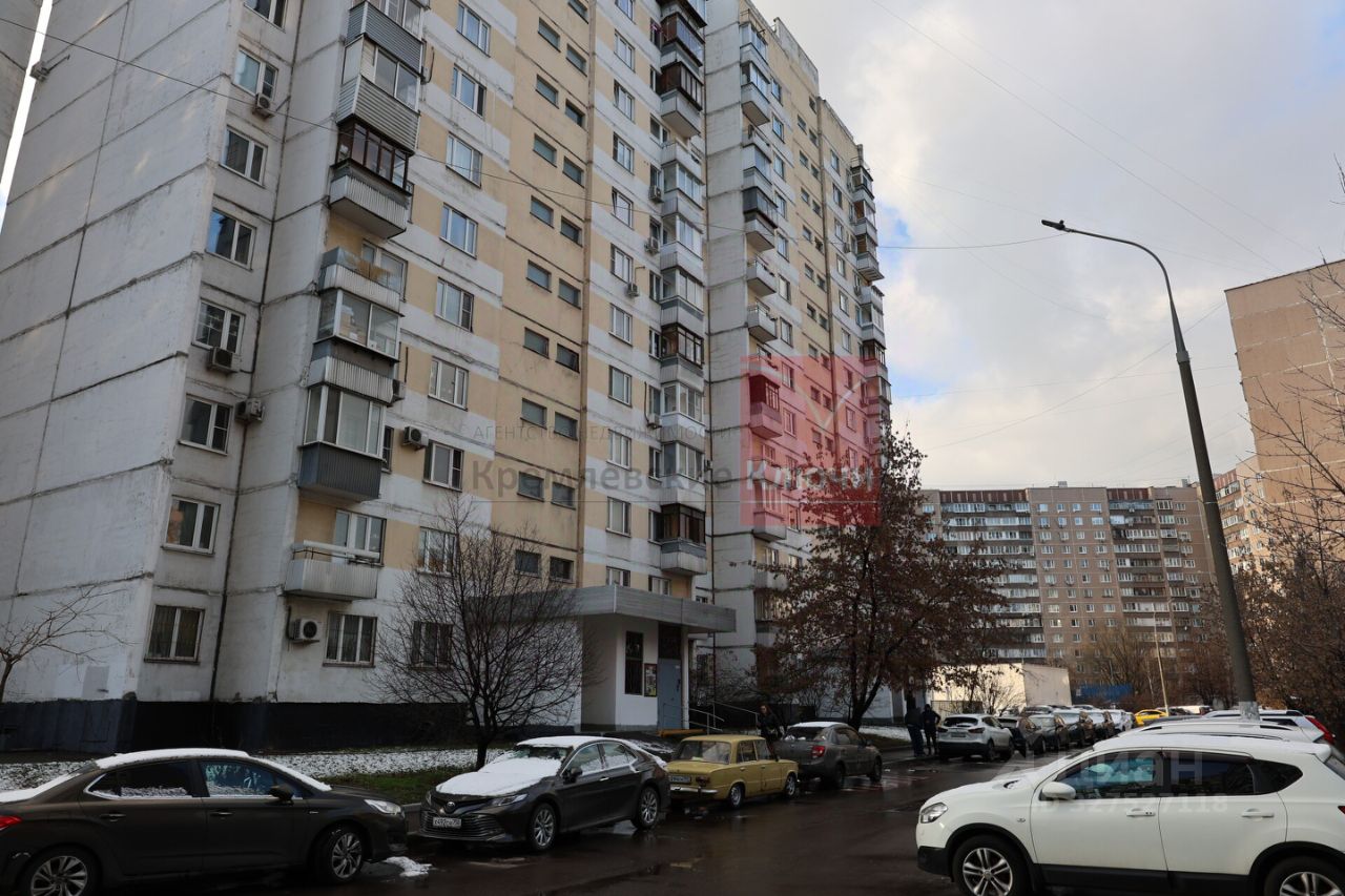 Продажа 3-комн квартиры на вторичном рынке улица Маршала Полубоярова, 4к2