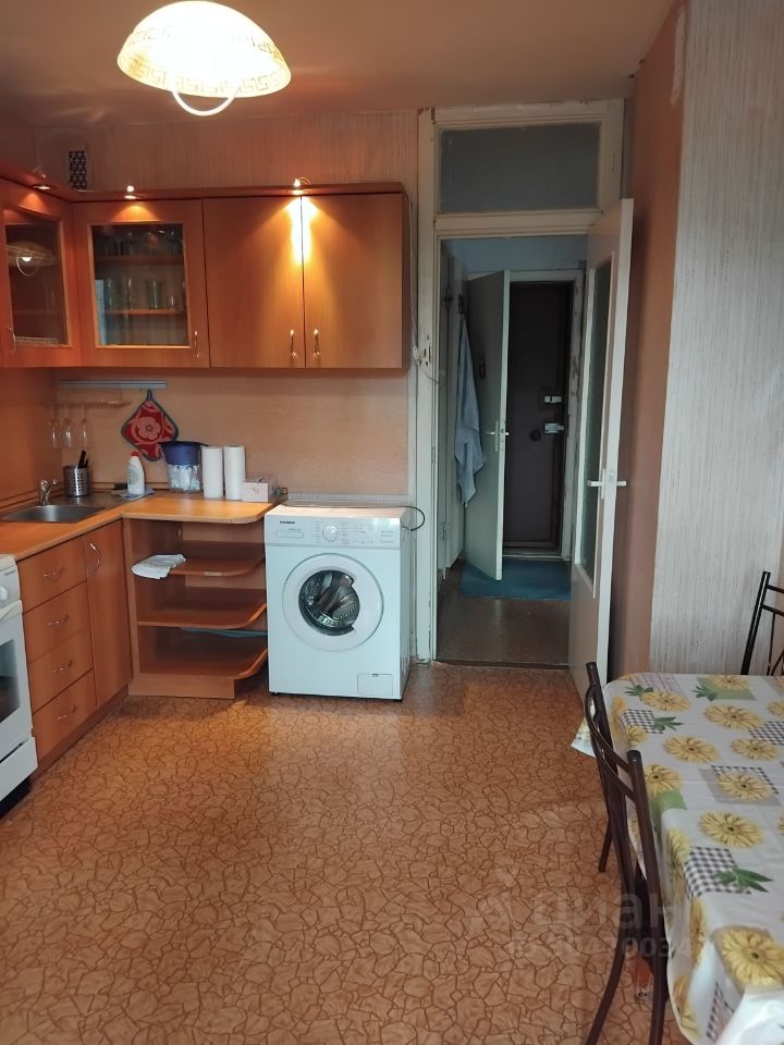 Продажа 1-комн квартиры на вторичном рынке улица Сикейроса, 12