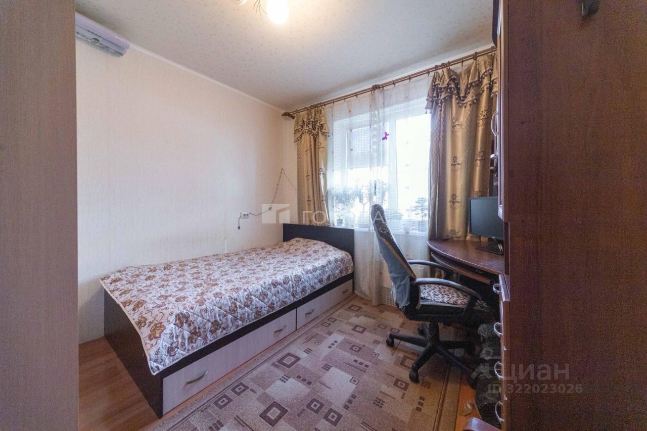 Продажа 3-комн квартиры на вторичном рынке Авиационный мкр, проспект Академика Туполева, 10А