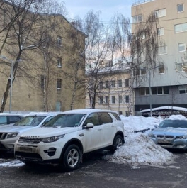 Продажа 3-комн квартиры на вторичном рынке Печатников пер,  д. 13