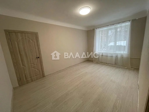 Продажа 2-комн квартиры на вторичном рынке Дедовск, Школьный проезд,  д. 6