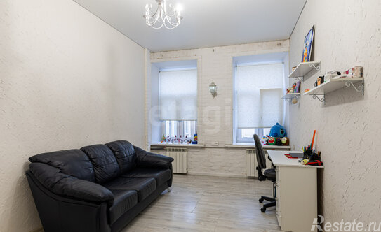 Продажа 3-комн квартиры на вторичном рынке Чкаловский пр-кт