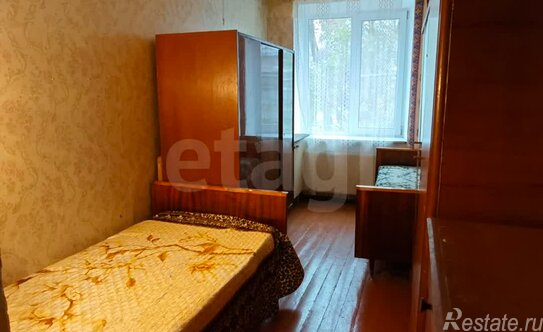 Продажа 2-комн квартиры на вторичном рынке Киришский район, Советская улица,  д. 12