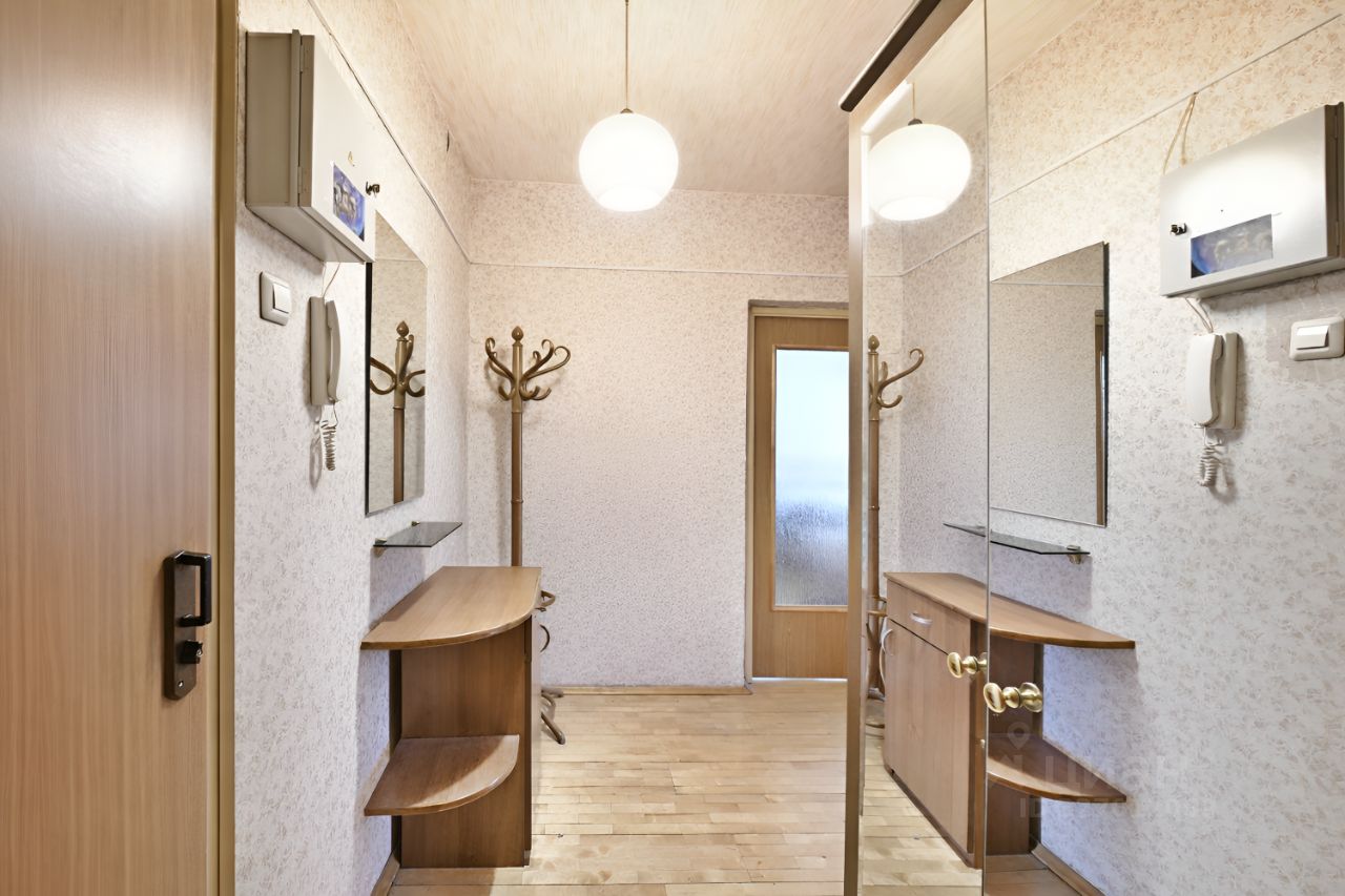 Продажа 1-комн квартиры на вторичном рынке Королев, улица Исаева, 7