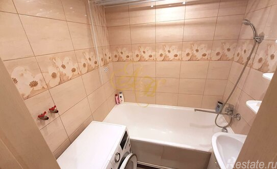 Продажа 3-комн квартиры на вторичном рынке Клин г, Ленинградская ул,  д. 17