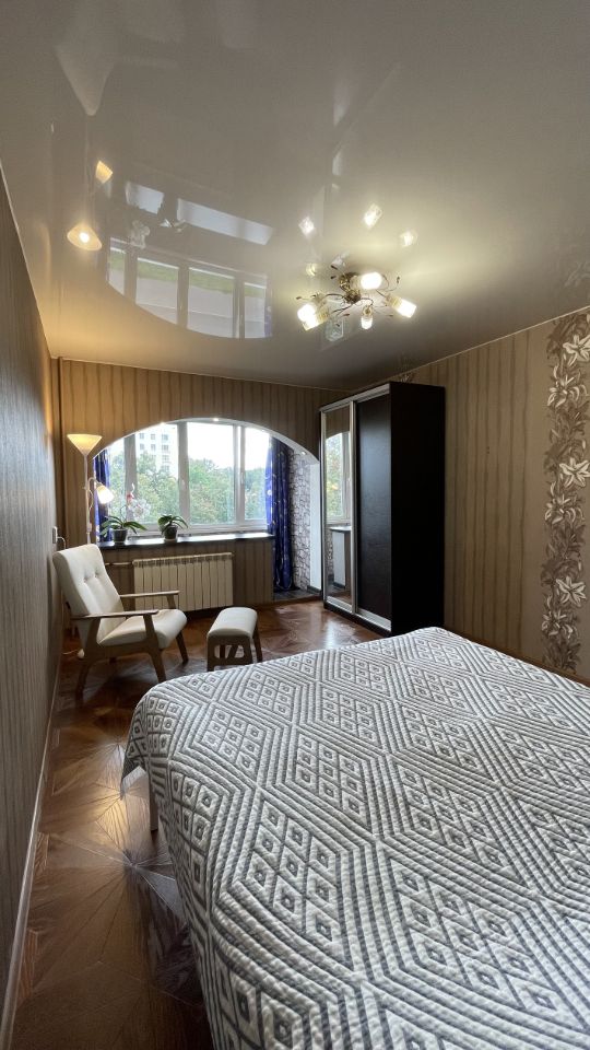 Продажа 2-комн квартиры на вторичном рынке проспект Ветеранов, 1К1