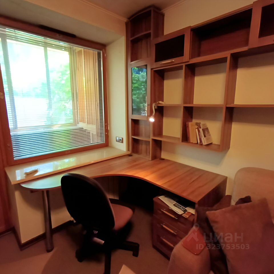 Аренда 3-комн квартиры на вторичном рынке улица Паршина, 21К2