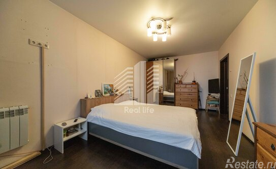 Продажа 2-комн квартиры на вторичном рынке ул Мусы Джалиля,  д. 9,  к. 1