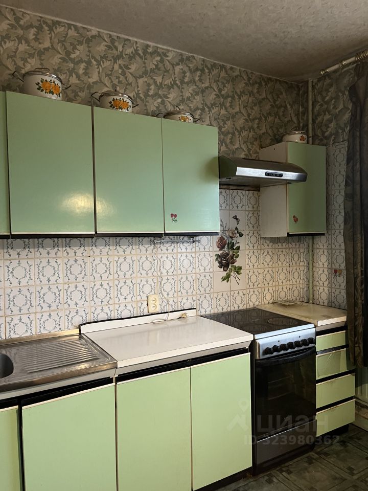 Продажа 1-комн квартиры на вторичном рынке улица Маршала Новикова, 9