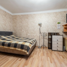 Продажа 5-комн квартиры на вторичном рынке ул Пушкинская,  д. 14