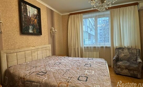 Продажа 3-комн квартиры на вторичном рынке улица Академика Челомея,  д. 10