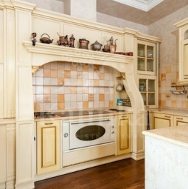 Продажа 5-комн квартиры на вторичном рынке Октябрьский переулок,  д. 5