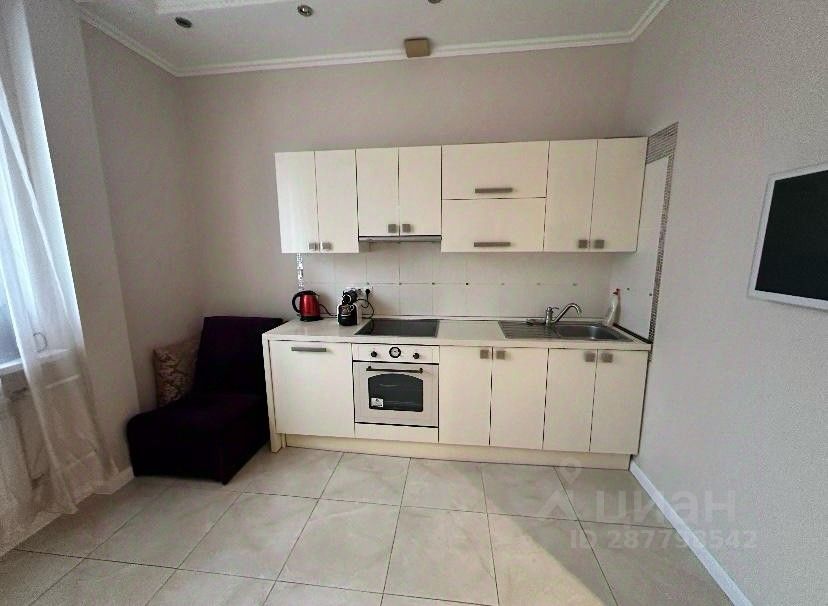 Аренда 2-комн квартиры на вторичном рынке Веерная улица, 6