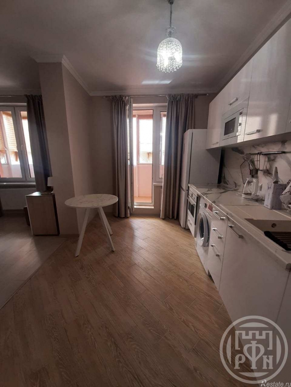 Продажа 1-комн квартиры на вторичном рынке Кустодиева ул. ,  д. 7