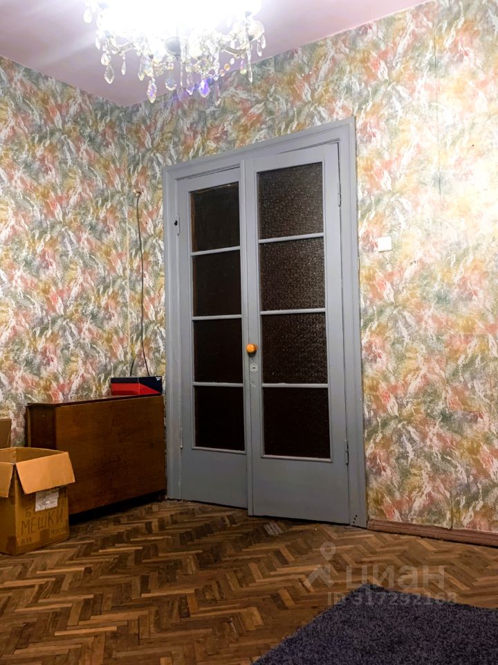 Продажа 3-комн квартиры на вторичном рынке Московский проспект, 197