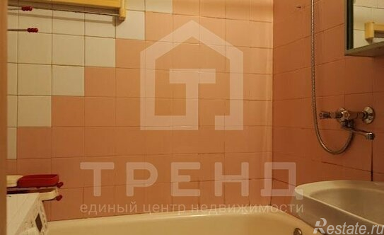 Продажа 2-комн квартиры на вторичном рынке проспект Королёва,  д. 44 к1