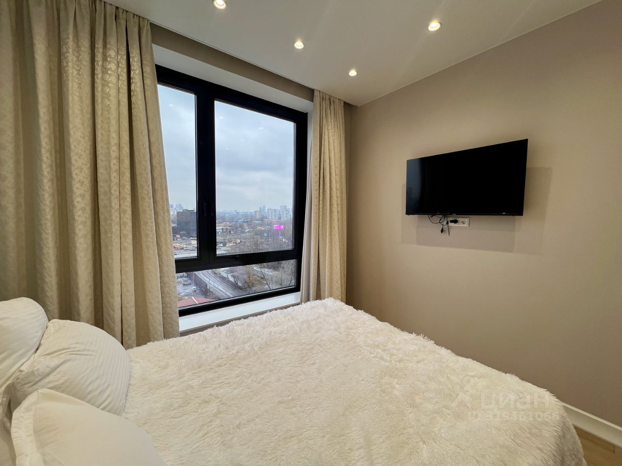 Продажа 2-комн квартиры на вторичном рынке Духовской переулок, 19с2