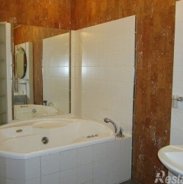 Аренда 4-комн квартиры на вторичном рынке Харьковская улица,  д. 8А