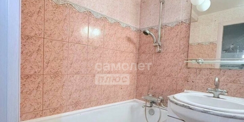 2-комн квартира Черноморский б-р,  д. 5,  к. 6