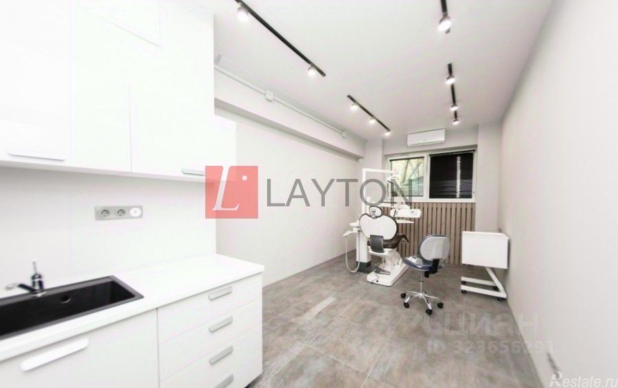 Продажа торгового помещения Дружинниковская улица,  д. 11А