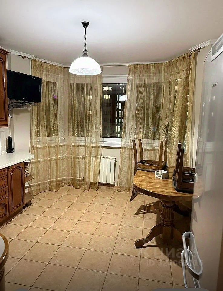 Аренда 3-комн квартиры на вторичном рынке Новочеремушкинская улица, 59