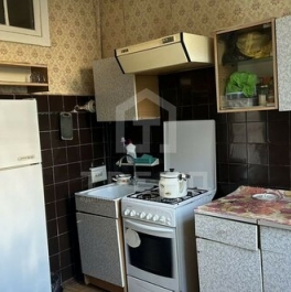 Продажа 2-комн квартиры на вторичном рынке улица Федосеенко,  д. 32