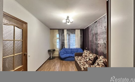 Продажа 2-комн квартиры на вторичном рынке улица Маршала Казакова