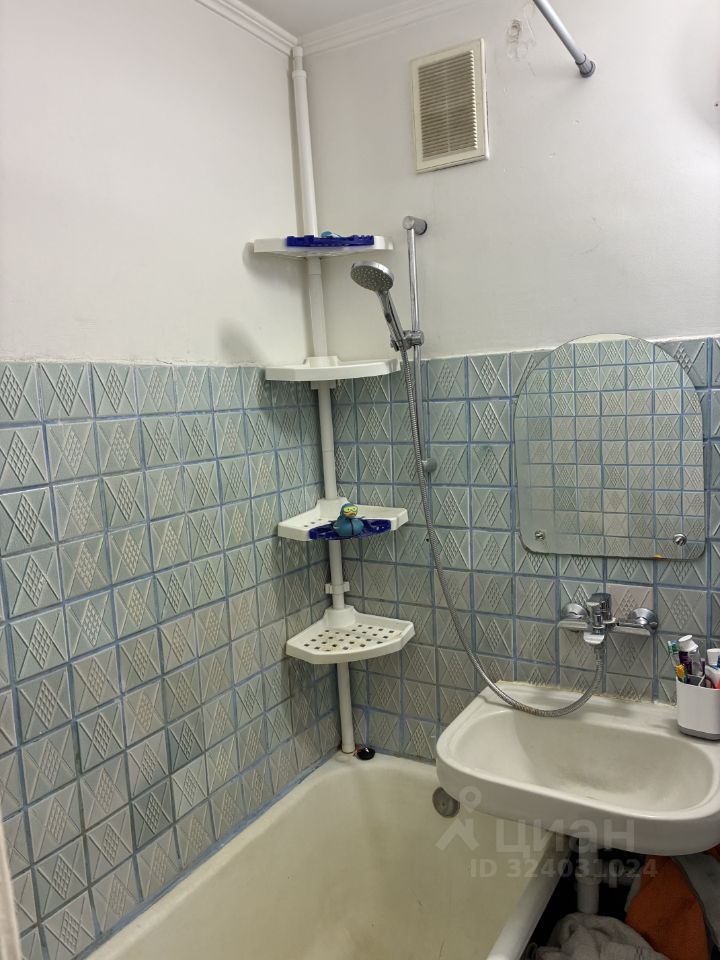 Продажа 2-комн квартиры на вторичном рынке Нахимовский проспект, 22