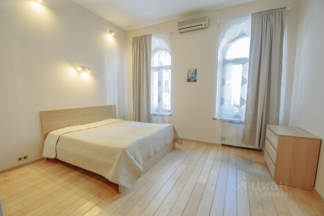 Продажа 1-комн квартиры на вторичном рынке проспект Большой Петроградской стороны, 33А