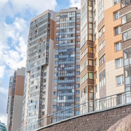 Продажа 2-комн квартиры на вторичном рынке Комендантский пр-кт,  д. 53 к4