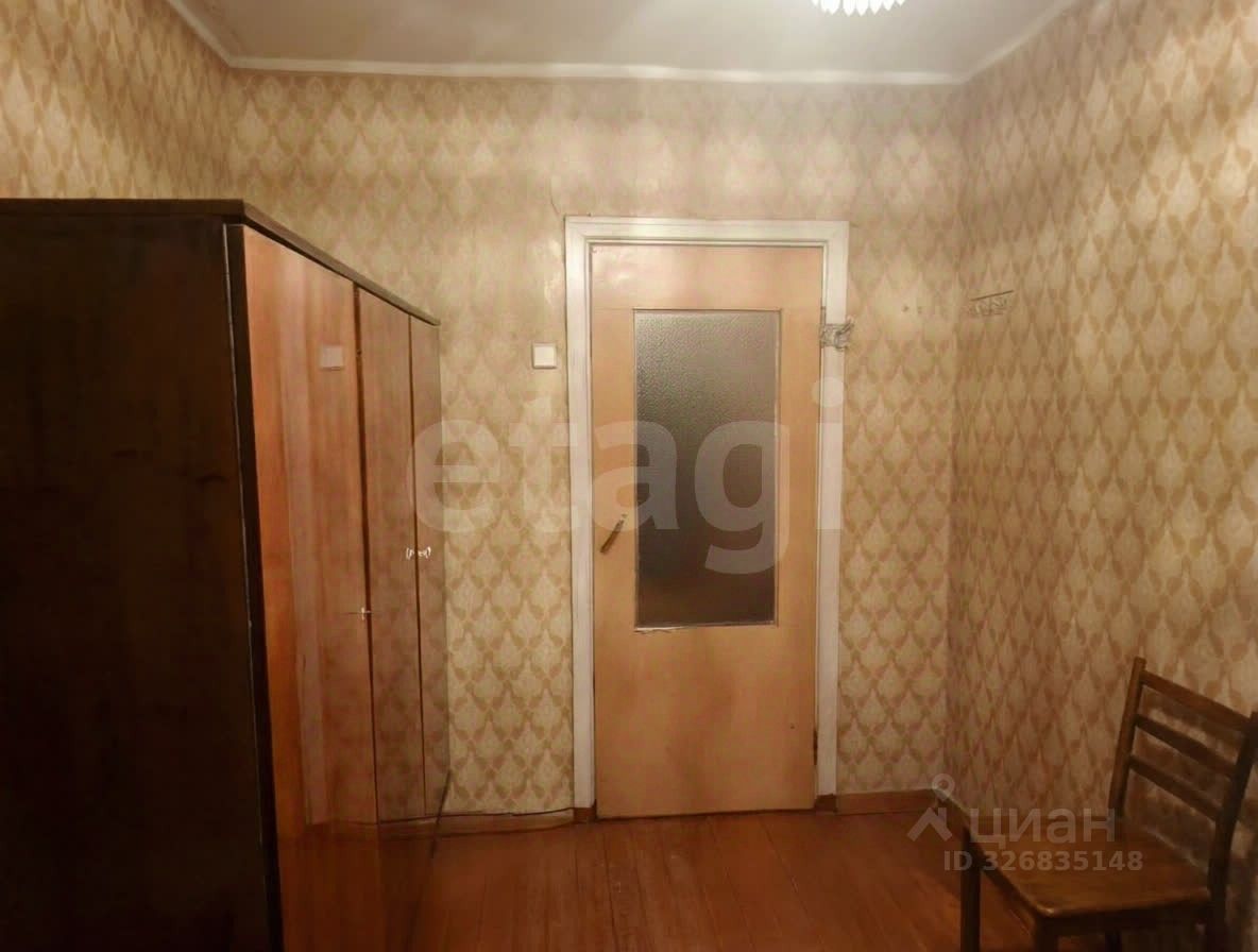 Продажа 2-комн квартиры на вторичном рынке Кириши, Советская улица, 12б