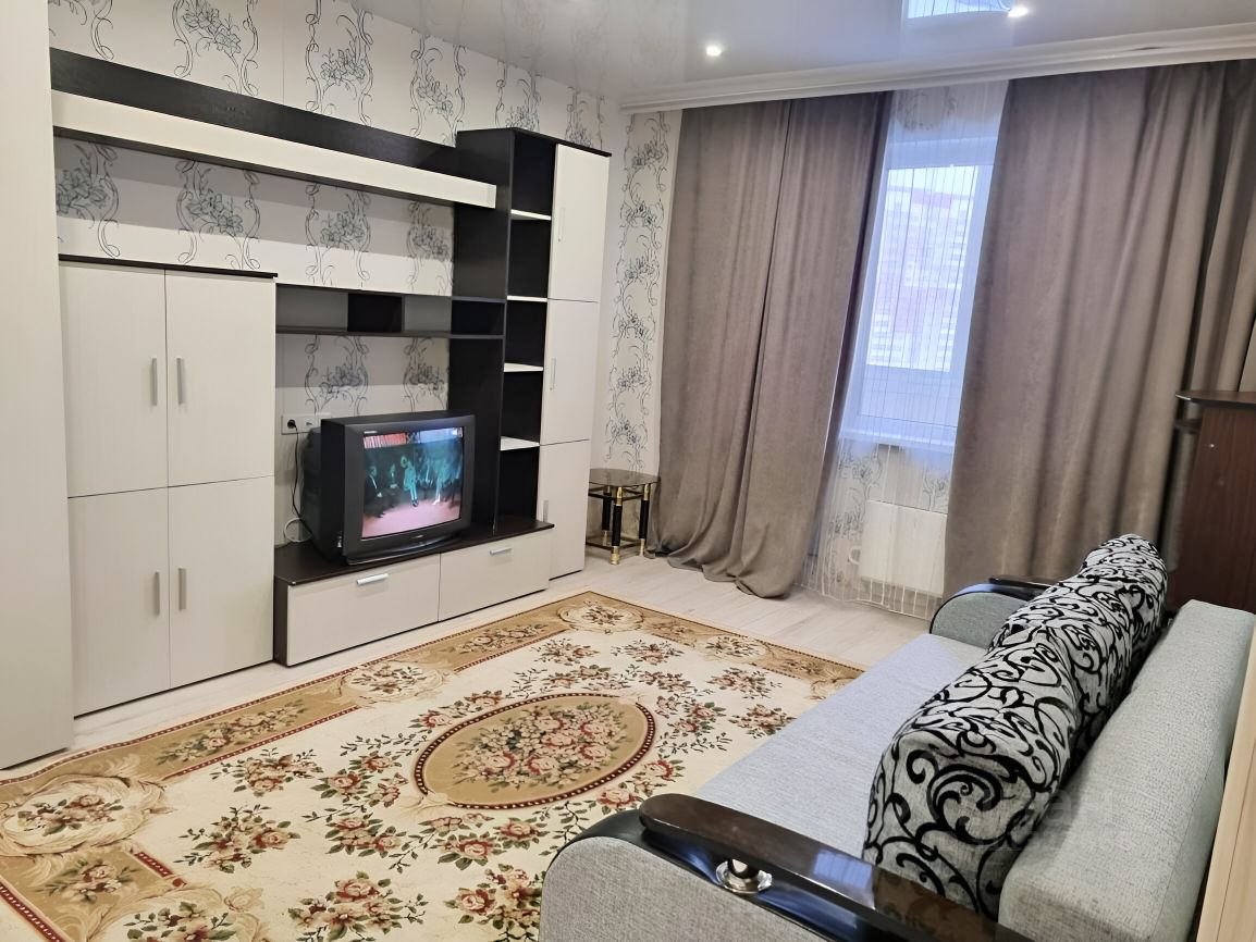 Аренда 1-комн квартиры на вторичном рынке Новые Островцы мкр, д. Островцы, улица Баулинская, 9