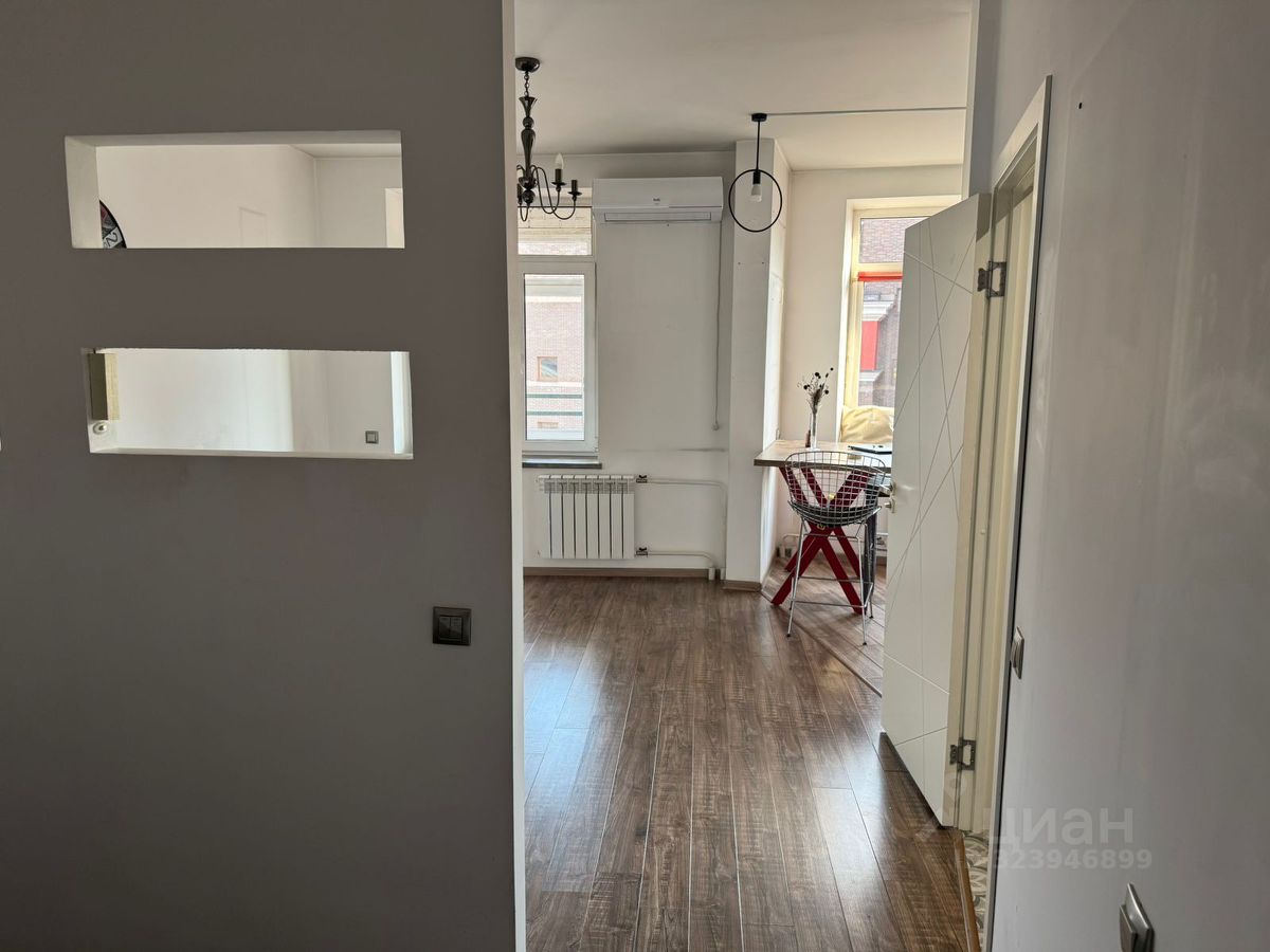 Продажа 2-комн квартиры на вторичном рынке Химки, улица Германа Титова, 2к2