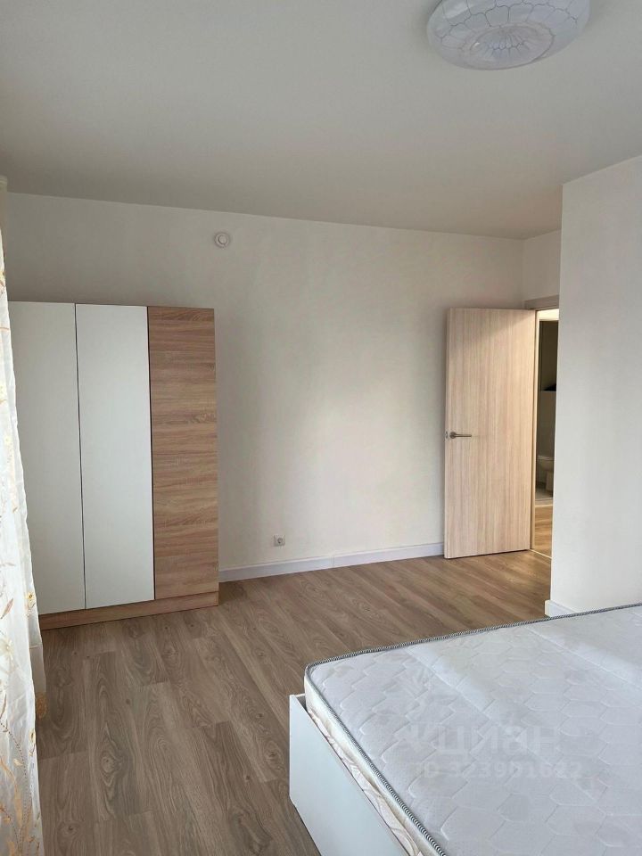 Аренда 3-комн квартиры на вторичном рынке Амурская улица, 2Ак2