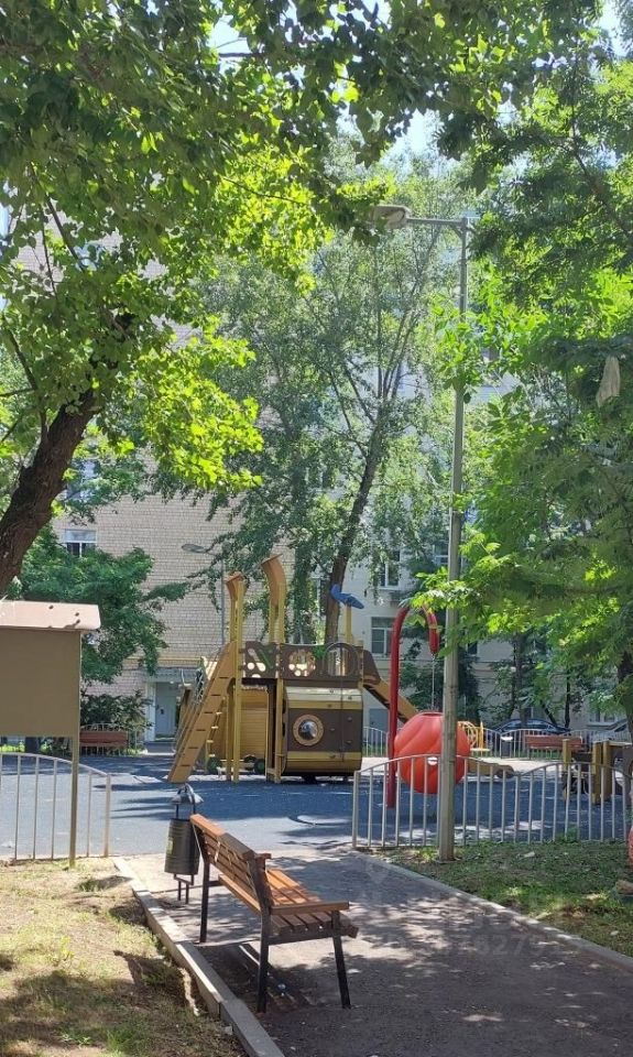 Продажа комнаты Люсиновская улица, 55